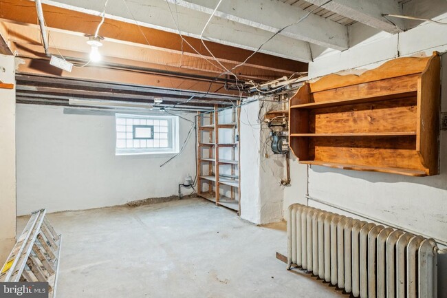 Building Photo - 6257 N 18th St