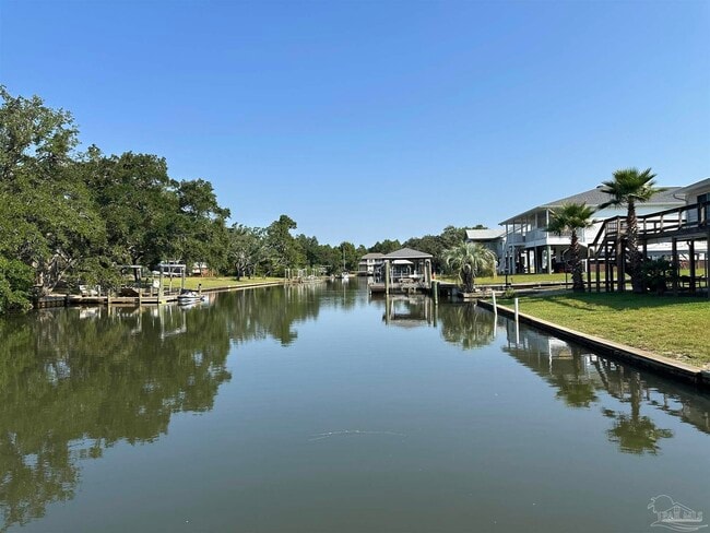 Building Photo - 2633 Bayshore Pkwy