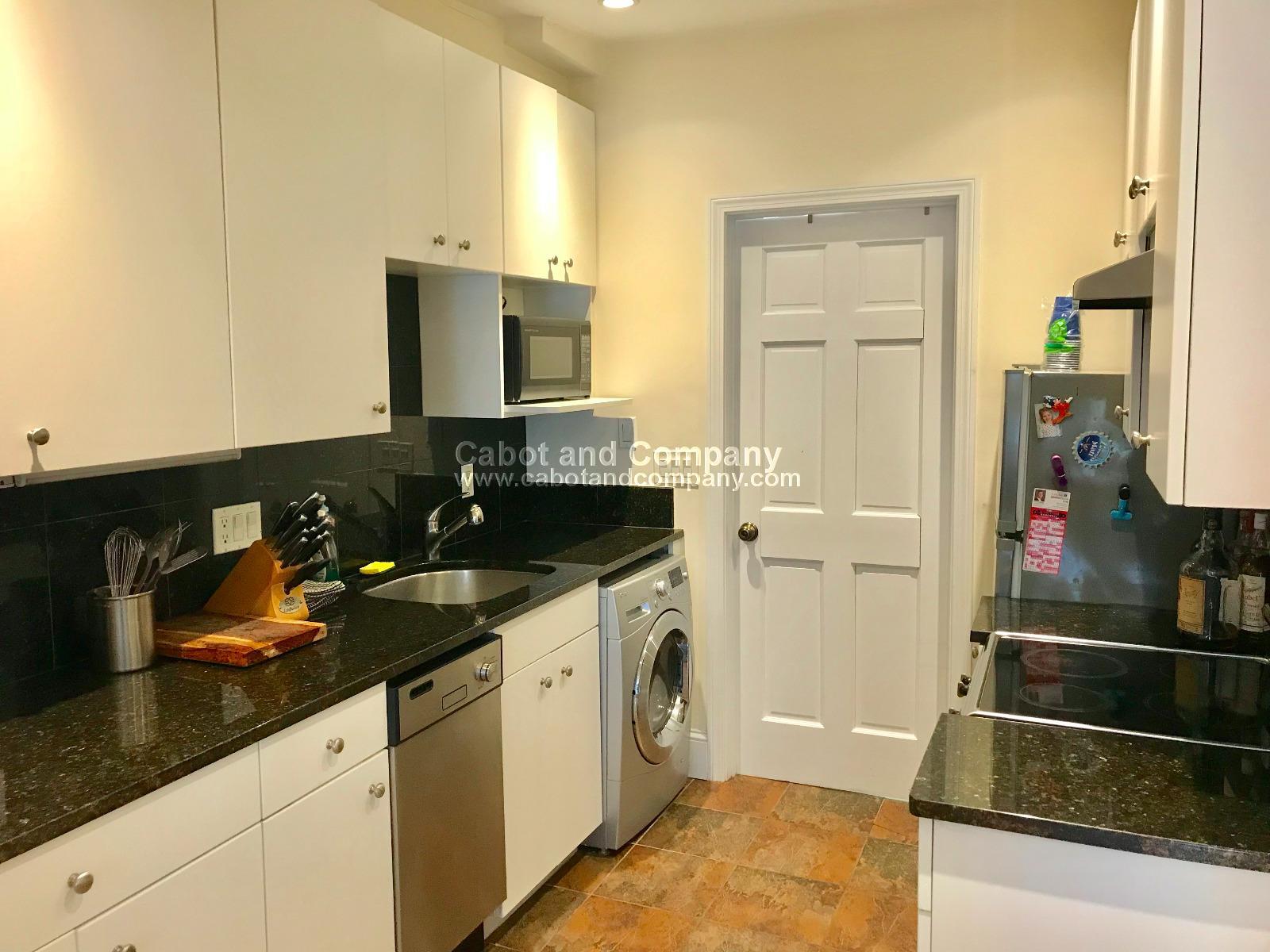 Building Photo - 76 Commonwealth Ave