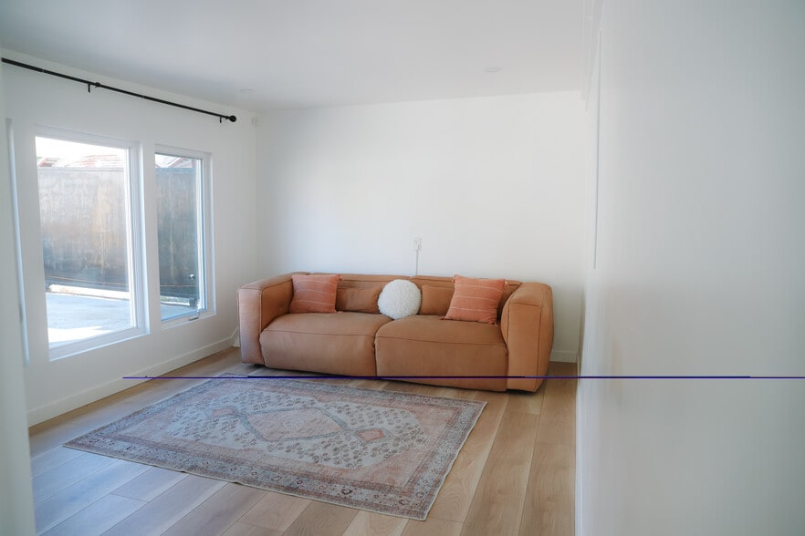 Building Photo - 1130 Wesley Ave