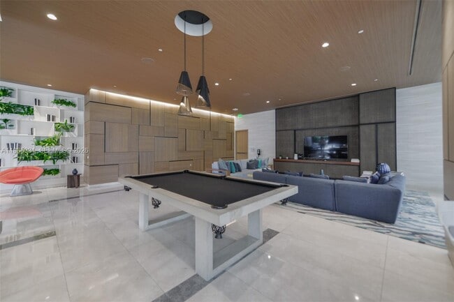 Building Photo - 45 SW 9th St