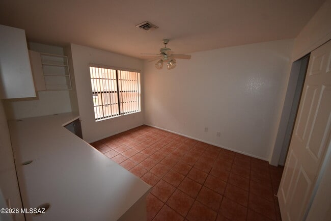 Building Photo - 5120 E Woodgate Ln