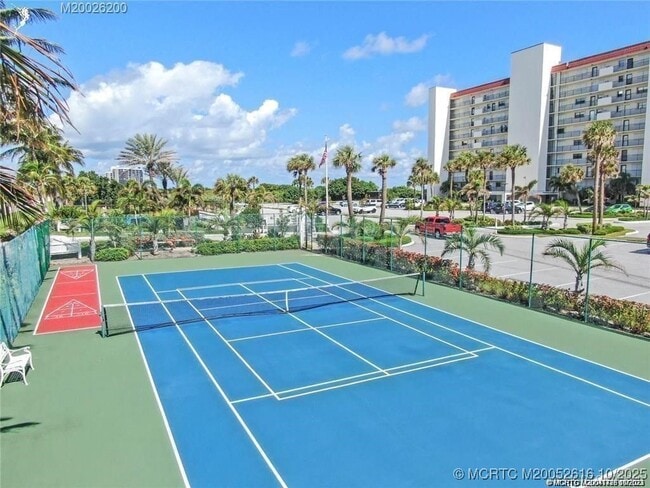 Building Photo - 9490 S Ocean Dr