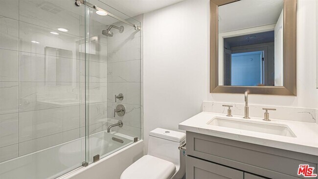 Building Photo - 10555 Ashton Ave