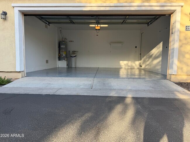 Building Photo - 2275 S Agnes Ln