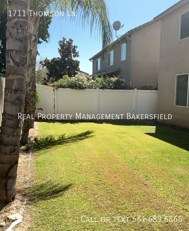 Building Photo - 1711 Thomson Ln