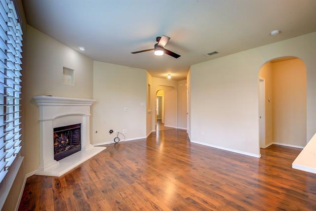 Building Photo - 1109 Central Village Dr