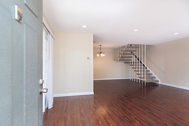 Building Photo - 3987 Camino Lindo