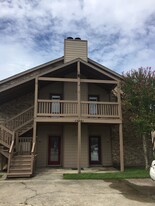 Building Photo - 15261 Jones Creek Village Ave