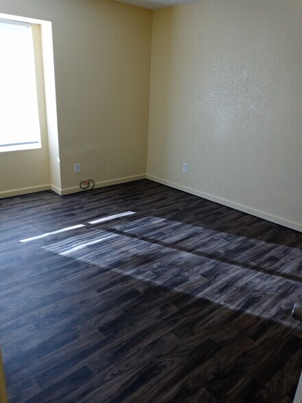 MAIN BEDROOM - 10732 E Exposition Ave