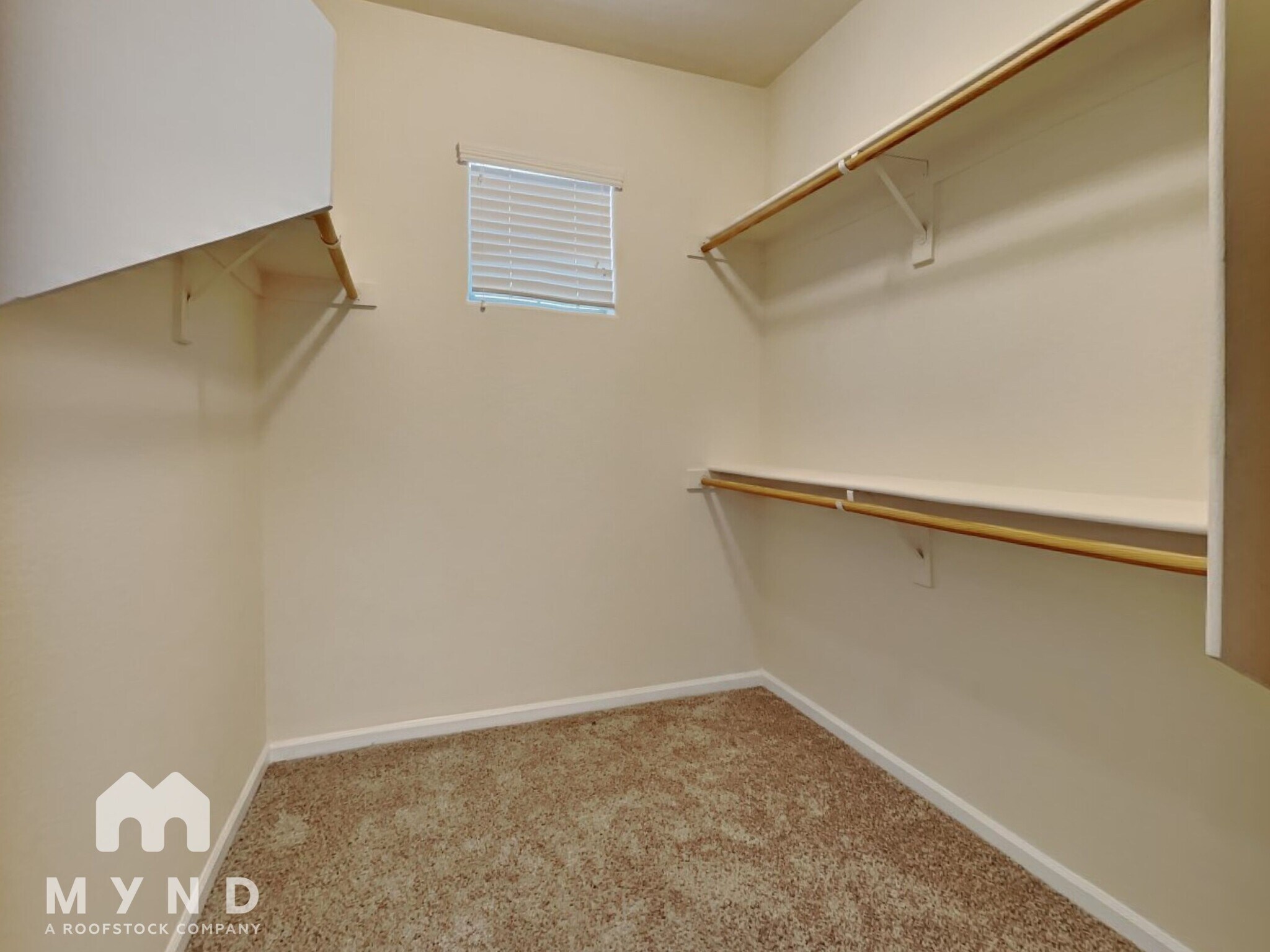 Building Photo - 13514 W Cypress St