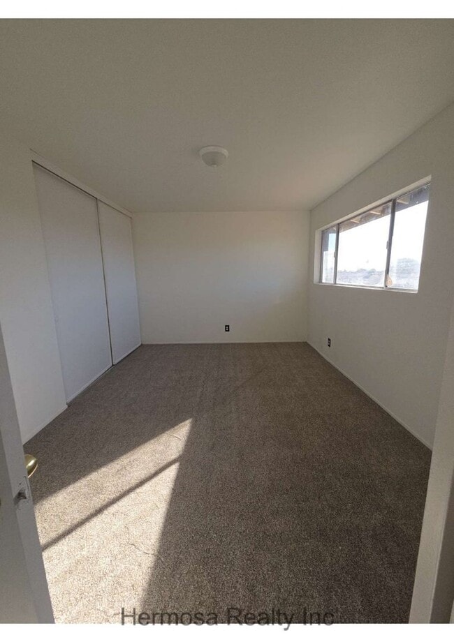 Building Photo - 1234 W J St