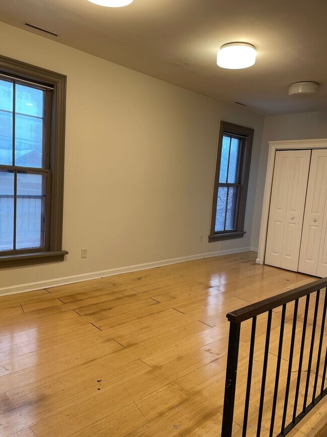Building Photo - 300 Hawley Ave