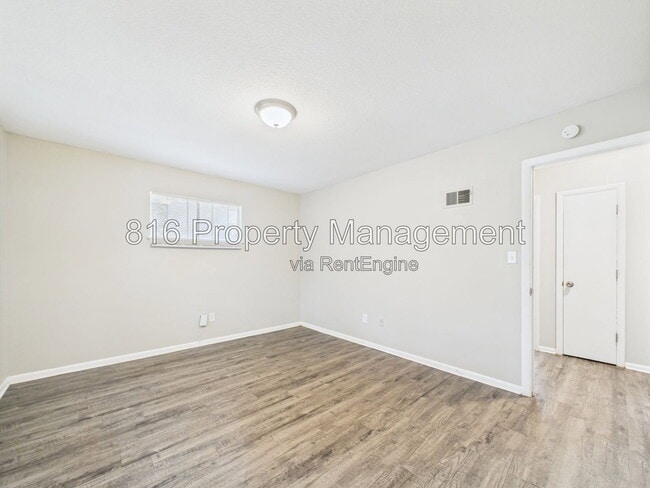 Building Photo - 8034 Campbell St