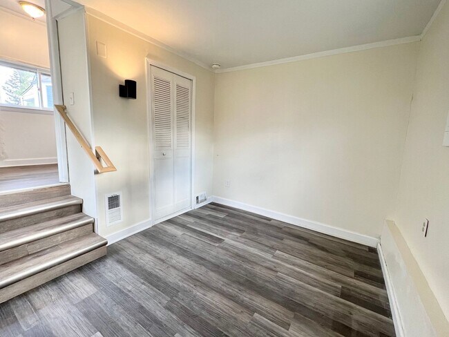 Building Photo - Move-In Ready 3 Bedroom, 1 Bathroom Home in Westland, MI