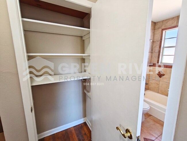 Building Photo - Quiet 2 Bedroom Retreat Available Now – Pets Welcome!