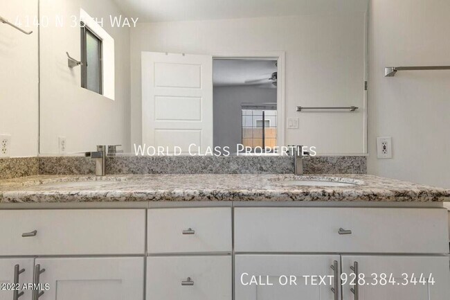 Building Photo - 4140 N 35th Way