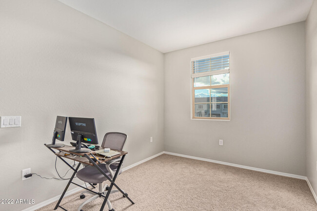 Building Photo - 2661 S Sulley Dr