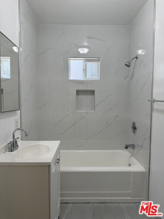 Building Photo - 4479 W 61st St