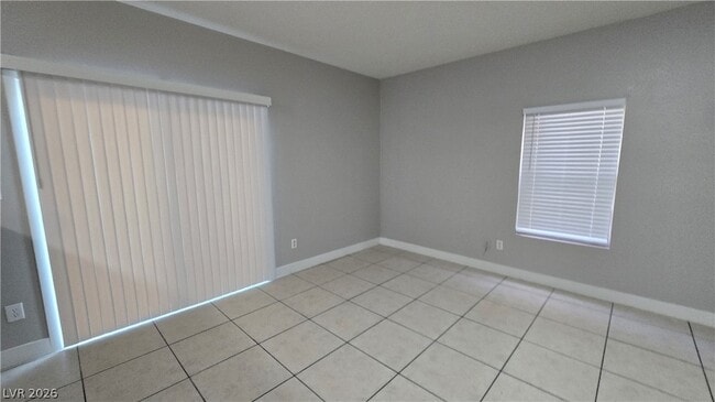 Building Photo - 1614 White Skies Ct