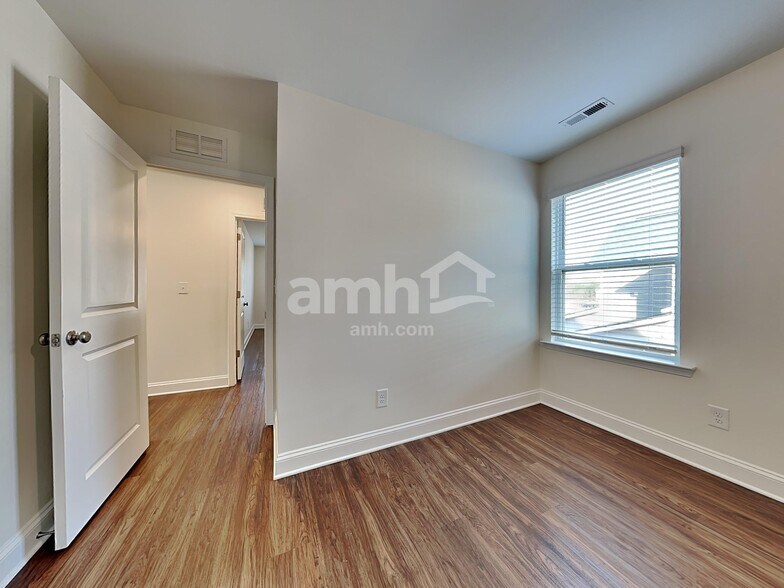 Building Photo - 1204 Bethany Dallas Dr