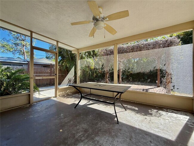 Building Photo - 510 81st Ave N