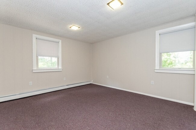Building Photo - 205 Hardy Pond Rd