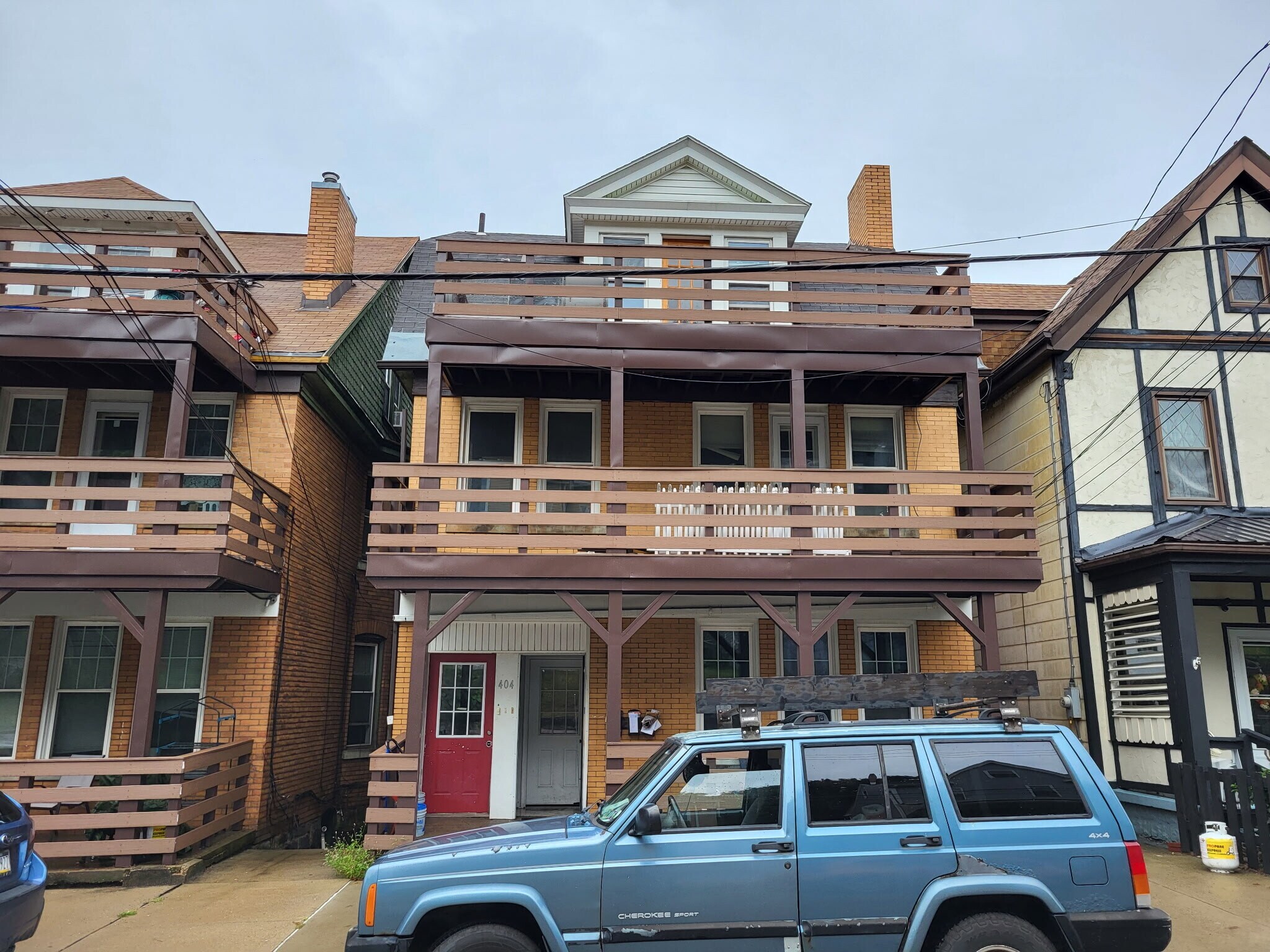 Building Photo - 404 Grace St