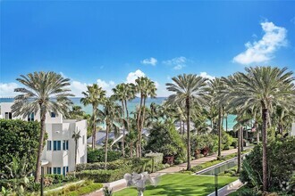 Building Photo - 100 South Pointe Dr