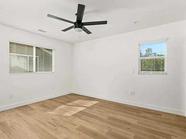 Building Photo - Luxury Meets Privacy | Stunning Detached 1-Bedroom ADU