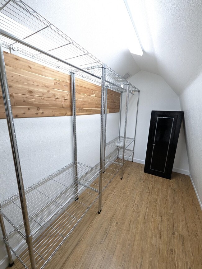 Building Photo - 3348 Lowery Dr