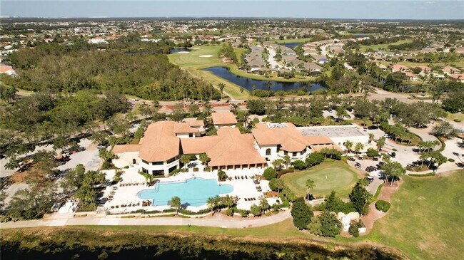 Building Photo - 443 Noble Faire Dr