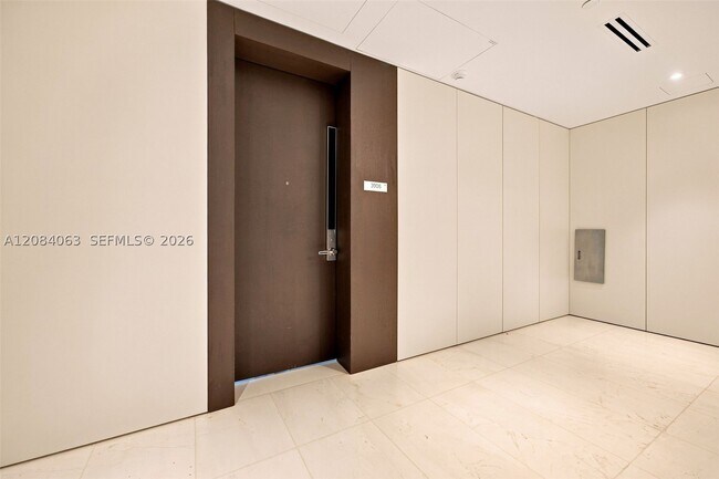 Building Photo - 300 Biscayne Blvd