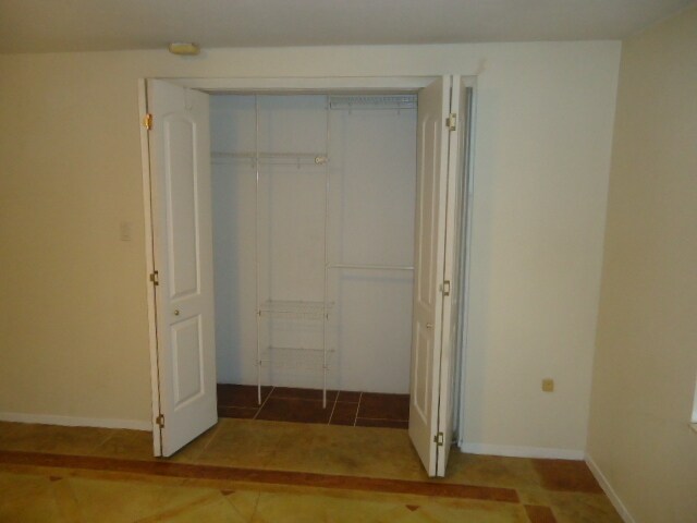 Building Photo - 1301 Cushman Dr