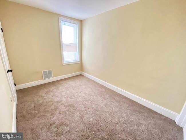 Building Photo - 3543 Stouton St