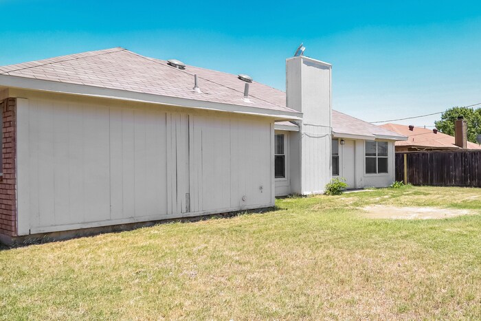 Building Photo - 404 Ridge Dr