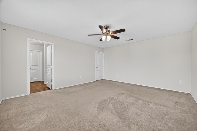 Building Photo - 5027 Brewcastle Ln