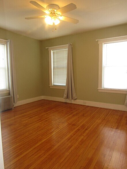 Building Photo - 109 Walnut St