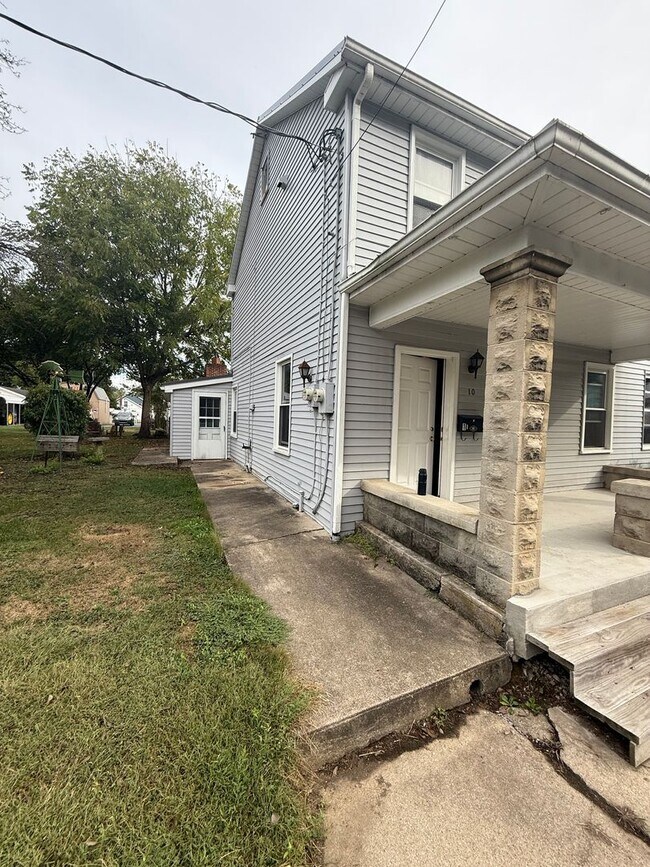 Building Photo - 2 bedroom possibly 3 with oversized Garage/Work Shop in Newville