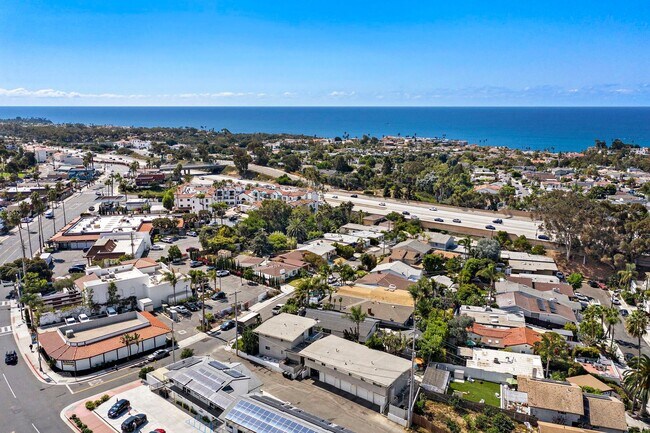 Building Photo - 2 W Avenida San Gabriel