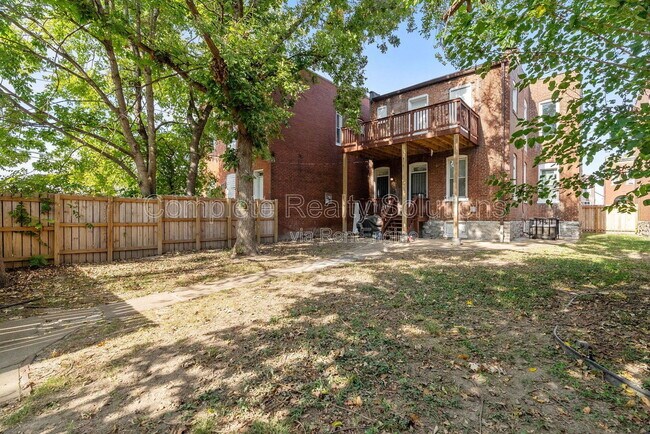 Building Photo - 3456 Chippewa St