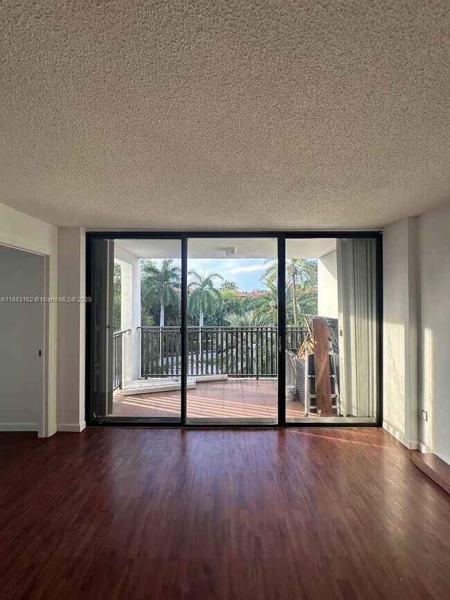 Building Photo - 100 Ocean Ln Dr