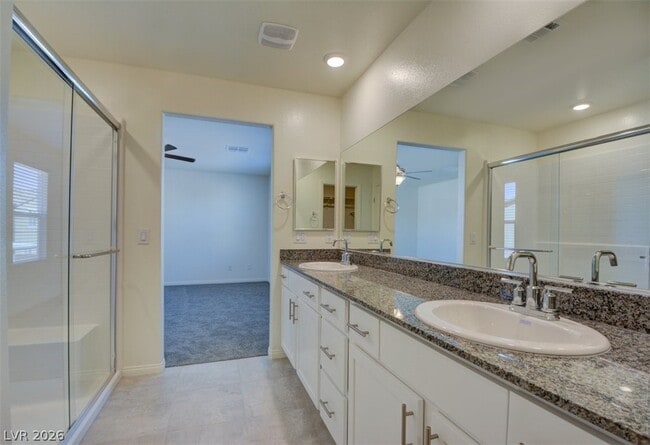 Building Photo - 7906 W Agate Ave