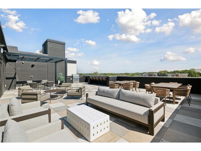 Building Photo - 7980 Rose St