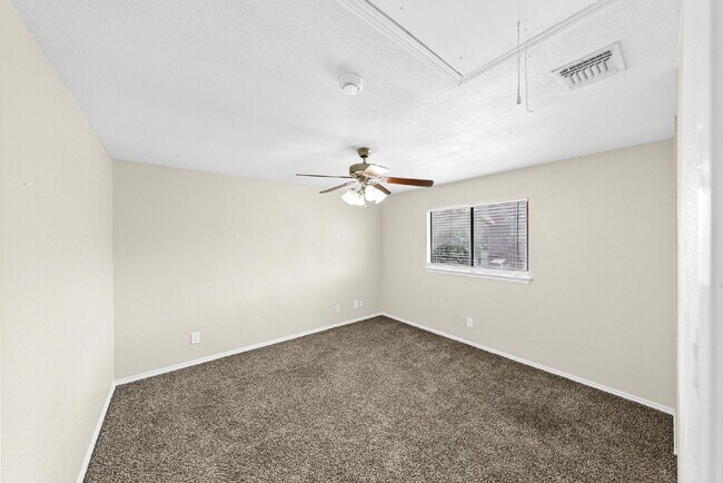 Building Photo - This is the one that checks all the boxes.