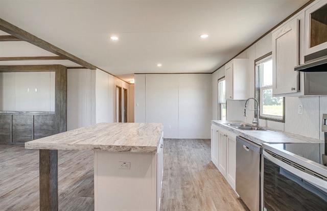 Building Photo - 81 Kenzi Dr