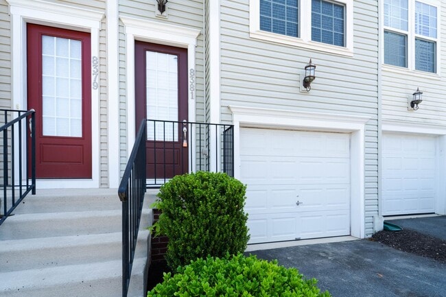 Building Photo - 8381 Scotland Loop