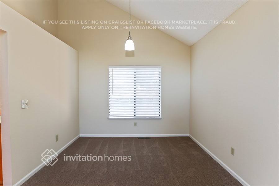 Building Photo - 3855 Rockford Dr