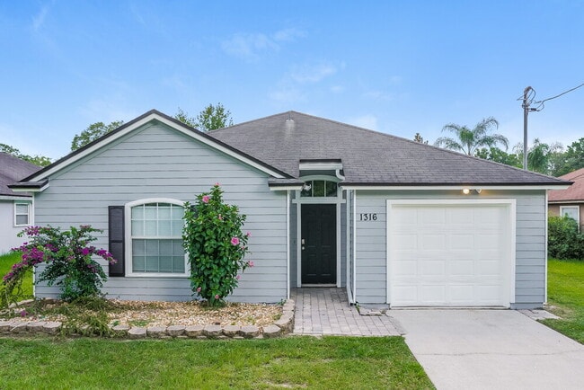 Building Photo - 1316 North St