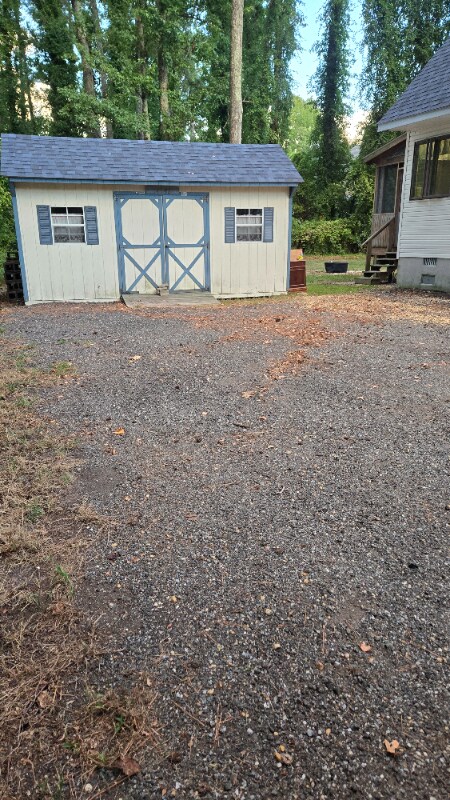Building Photo - 14742 MacArthur Dr